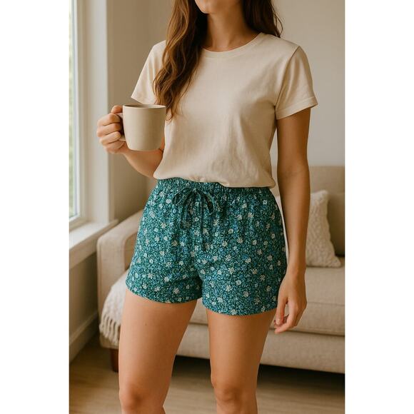 Anthropologie Sundays Floral Print Crinkle Cotton Elastic Waist Shorts - Medium - Picture 1 of 8